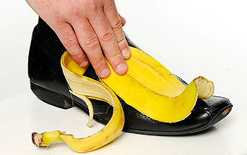 Use banana skin to shine shoes